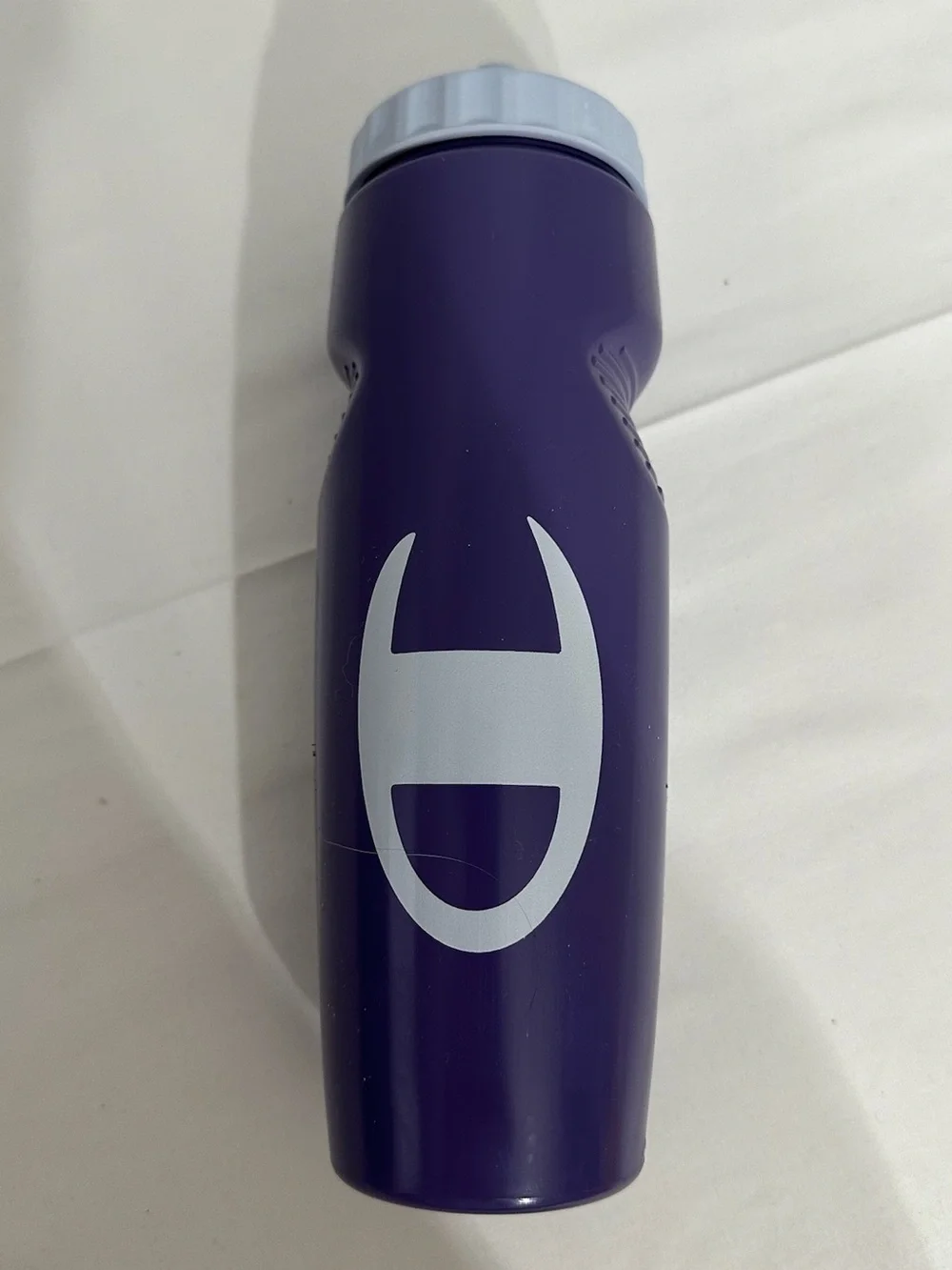 NWT Champion Quench Squeeze Bottle Purple 24oz Water Sports Gym Workout Gear
